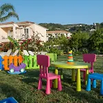 מלון דירות Edelweiss 3*