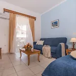 מלון דירות Edelweiss 3*