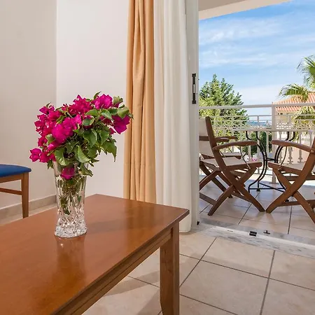 Edelweiss Apartahotel