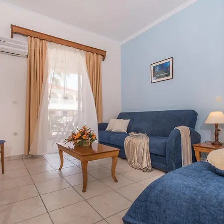 Aparthotel Edelweiss 3*